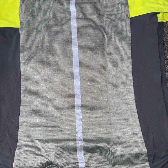 Lululemon Gray and Neon Yellow Sleeveless Top - Picture 5 of 5
